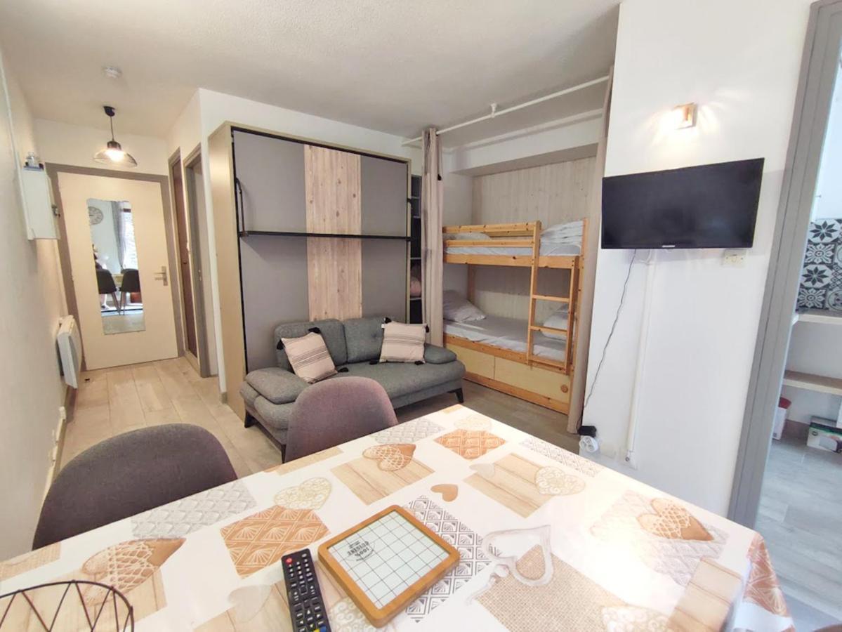 Le Reflet Des Montagnes, Studio, Centre Luchon, 4 Personnes Bagneres-de-Luchon Exterior photo